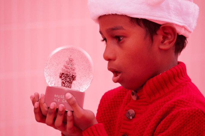 Copy of MOIC-Pinkmas-2022-3 (3)