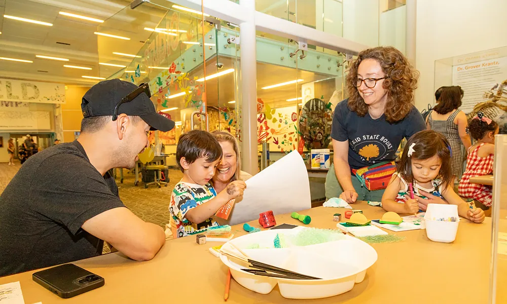 Family craft activity at the Smithsonian National Museum